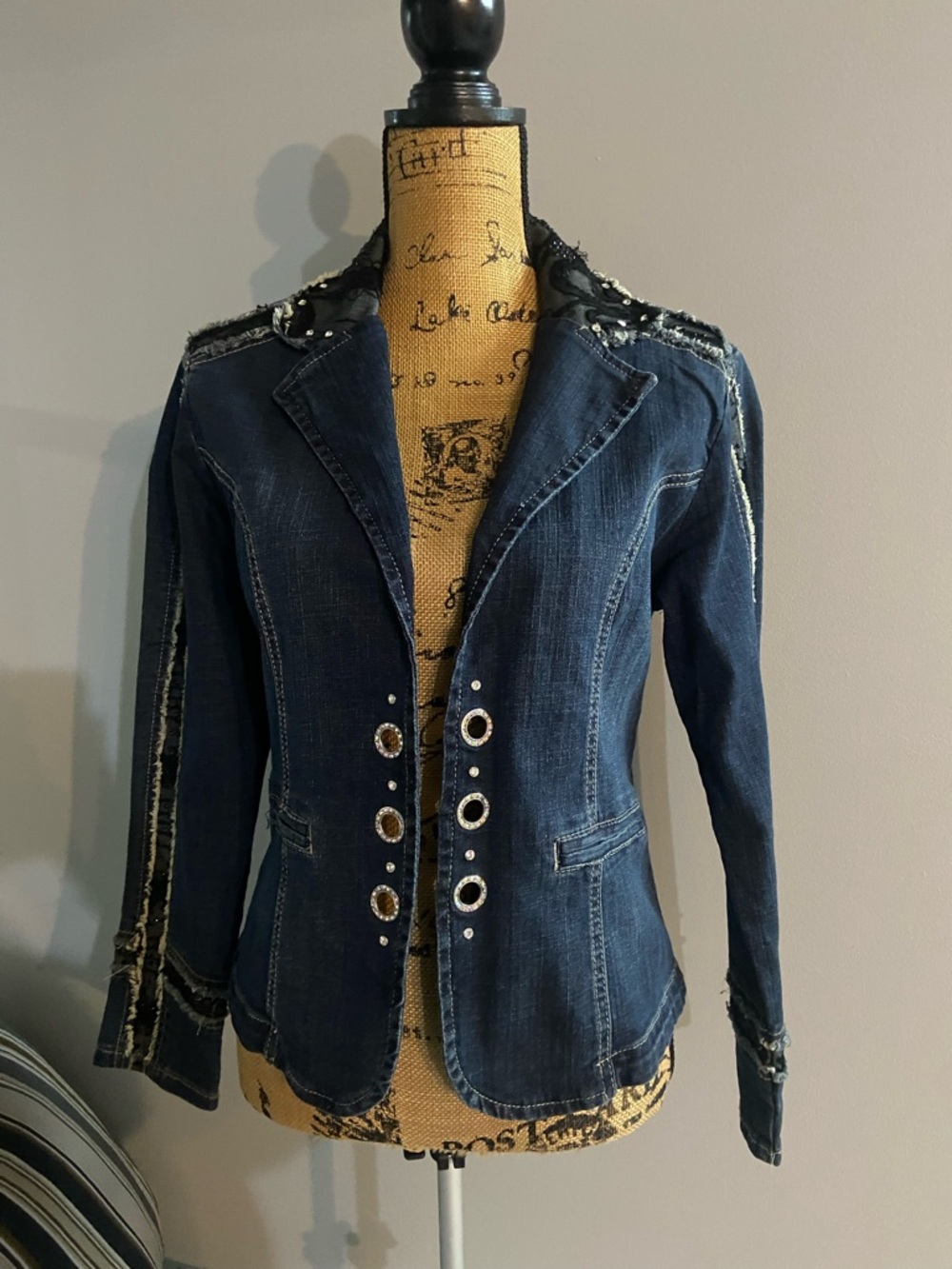 Ethyl Vintage Sz S Denim Silver Eyelet-Detail Women's Open Jacket - Medium Wash